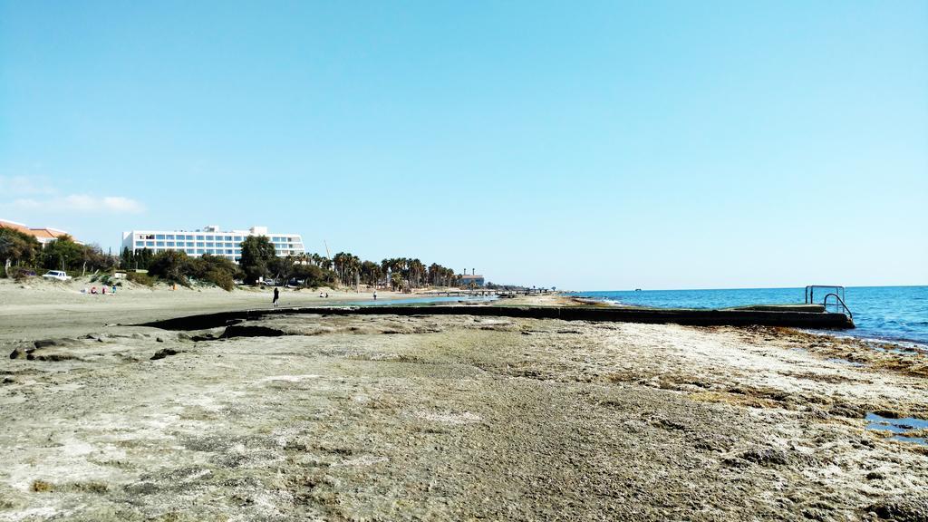 Olosuites Limassol Exterior photo